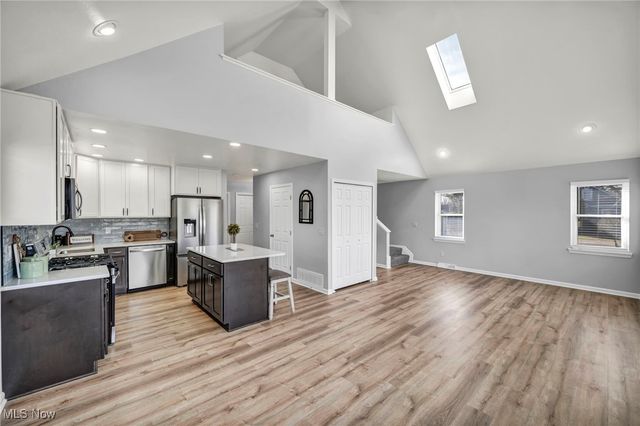 33418 Lake Shore Boulevard, Eastlake, OH 44095