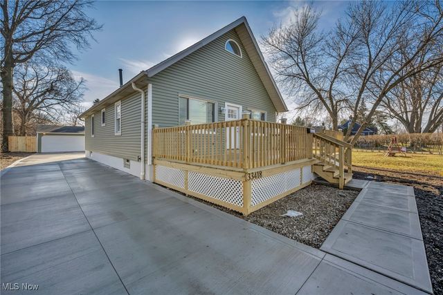 33418 Lake Shore Boulevard, Eastlake, OH 44095