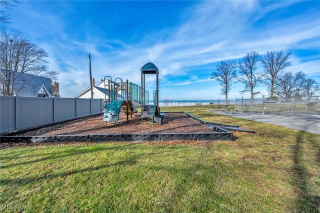 33418 Lake Shore Boulevard, Eastlake, OH 44095