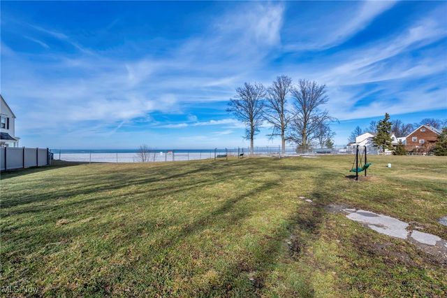 33418 Lake Shore Boulevard, Eastlake, OH 44095