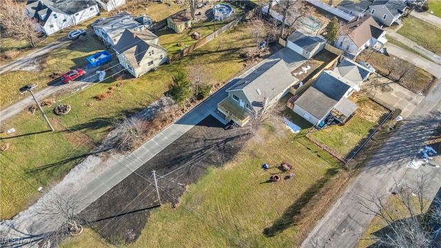 33418 Lake Shore Boulevard, Eastlake, OH 44095