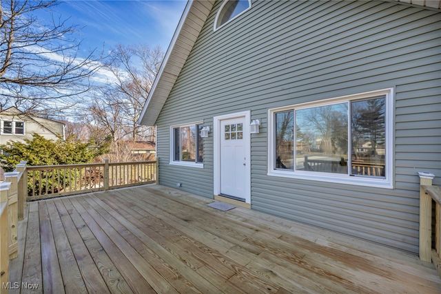 33418 Lake Shore Boulevard, Eastlake, OH 44095