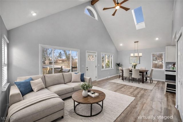 33418 Lake Shore Boulevard, Eastlake, OH 44095