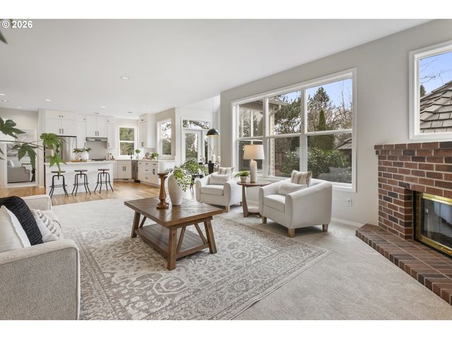 5407 BAY CREEK Dr, Lake Oswego, OR 97035