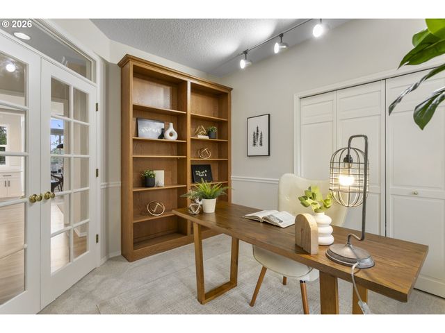 5407 BAY CREEK Dr, Lake Oswego, OR 97035