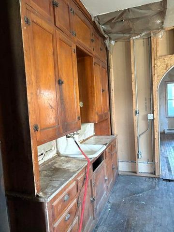 1301 Stanton Avenue, Whiting, IN 46394