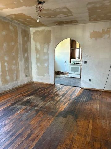 1301 Stanton Avenue, Whiting, IN 46394