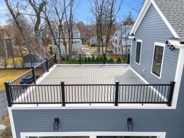 462 Waltham Street, Newton, MA 02645