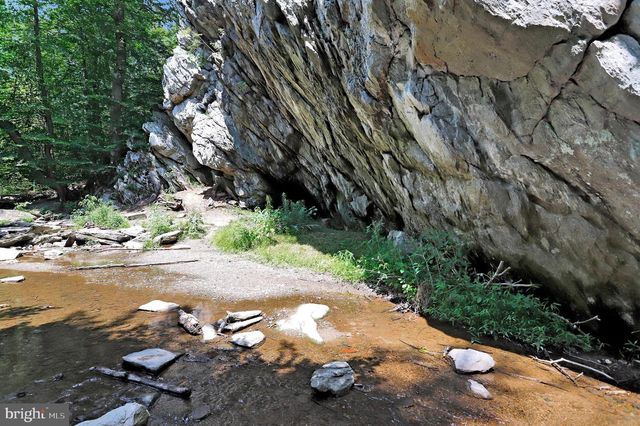 6705 W LAKERIDGE RD, New Market, MD 21774