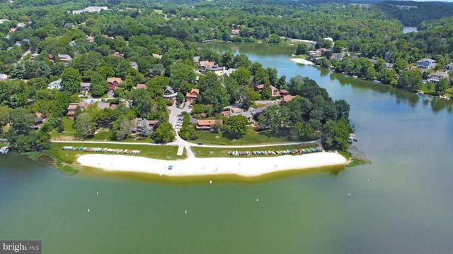 6705 W LAKERIDGE RD, New Market, MD 21774