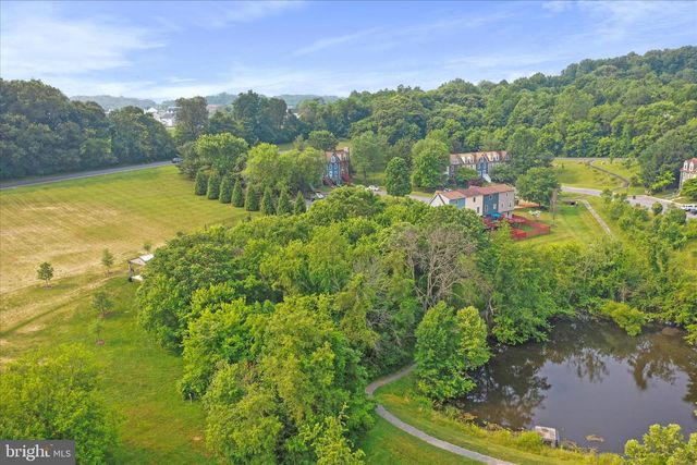 6705 W LAKERIDGE RD, New Market, MD 21774