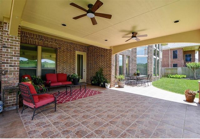 8706 Stowe Creek Lane, Missouri City, TX 77459