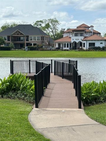 8706 Stowe Creek Lane, Missouri City, TX 77459