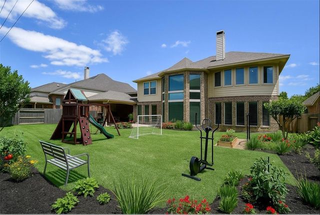 8706 Stowe Creek Lane, Missouri City, TX 77459