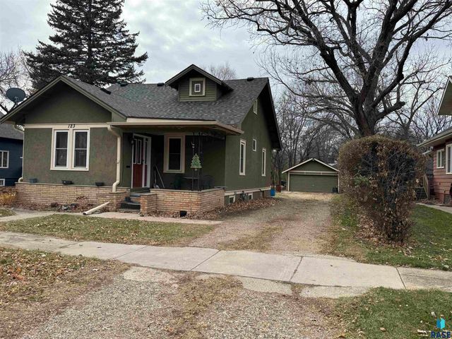 123 N Jefferson Ave Avenue, Madison, SD 57042