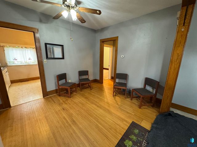 123 N Jefferson Ave Avenue, Madison, SD 57042