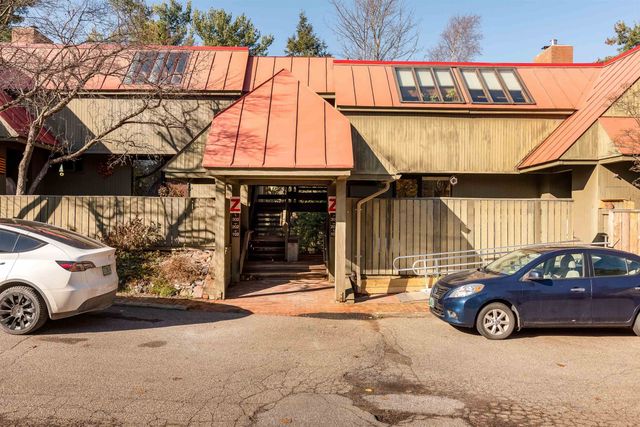 122 Redrock Dr Apt 101, Burlington, VT 05401