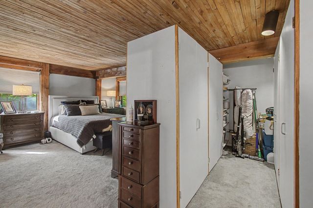 122 Redrock Dr Apt 101, Burlington, VT 05401