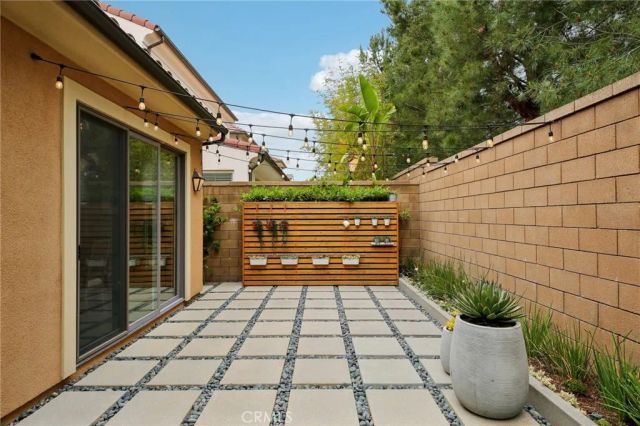 100 Omar, Irvine, CA 92620