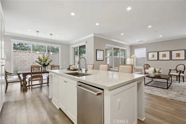 100 Omar, Irvine, CA 92620