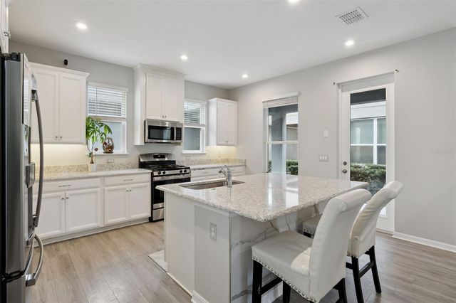 4642 PRAIRIE CREEK STREET, Winter Garden, FL 34787