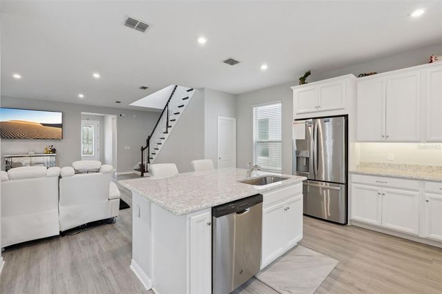 4642 PRAIRIE CREEK STREET, Winter Garden, FL 34787