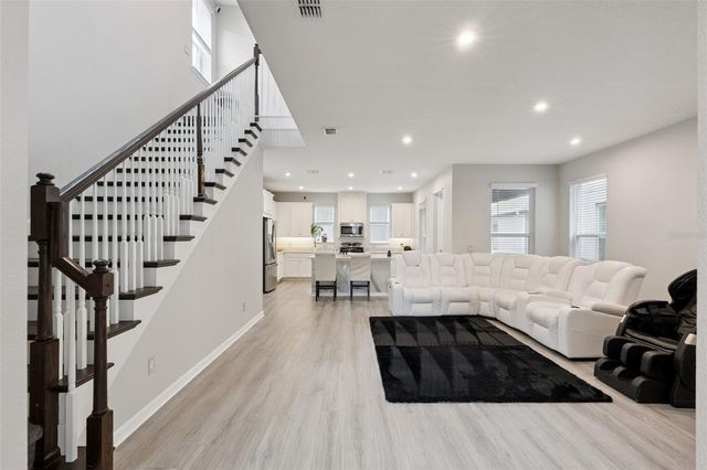 4642 PRAIRIE CREEK STREET, Winter Garden, FL 34787