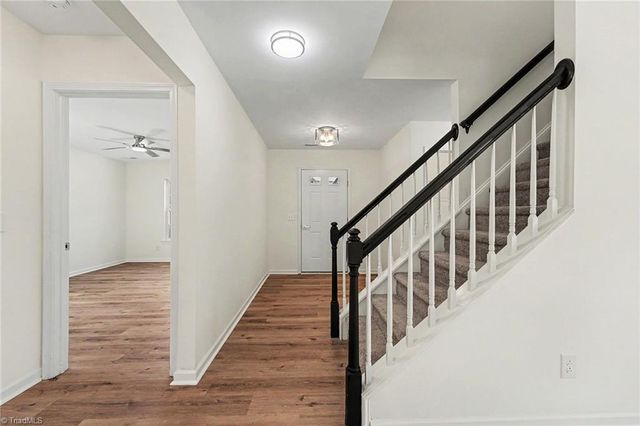 112 Parkview Court, Archdale, NC 27263