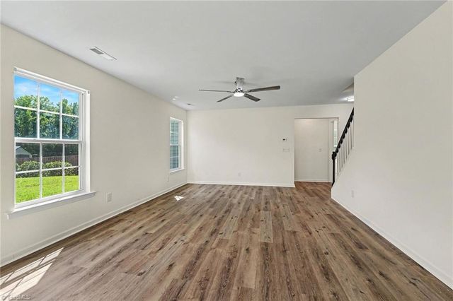 112 Parkview Court, Archdale, NC 27263