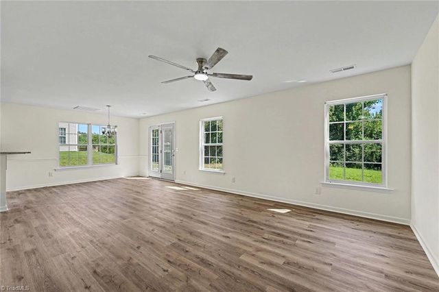 112 Parkview Court, Archdale, NC 27263