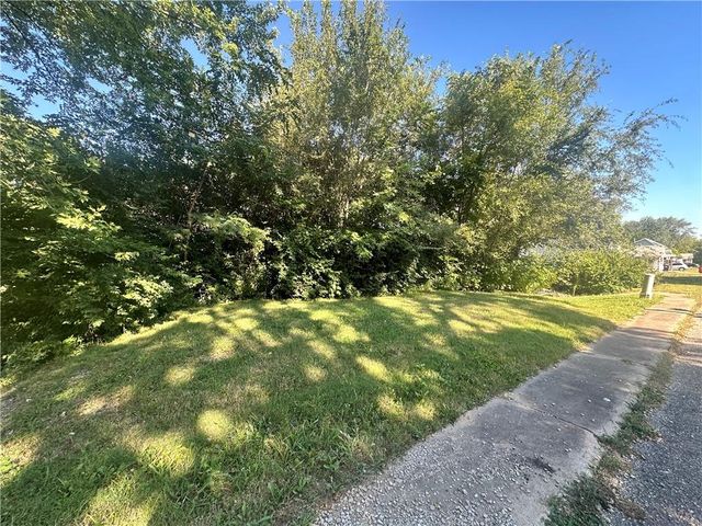 510 Maple Street, Warrensburg, MO 64093