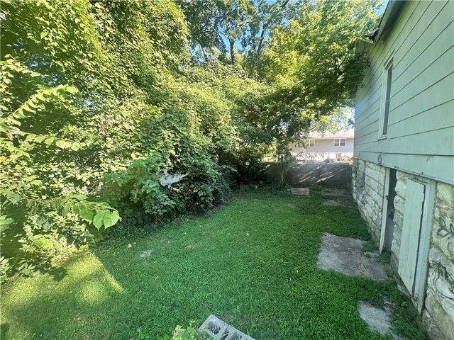 510 Maple Street, Warrensburg, MO 64093