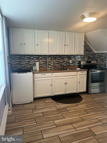 2 QUARRY ST, Coatesville, PA 19320