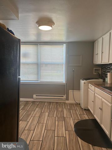 2 QUARRY ST, Coatesville, PA 19320