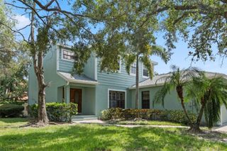 1092 SANABEL COURT NE, St Petersburg, FL 33702