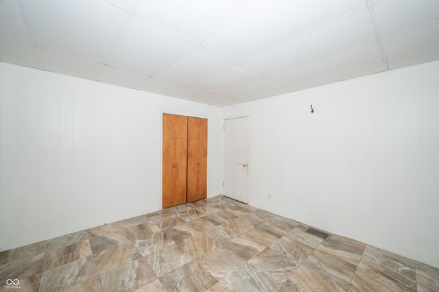 811 E 21st Street, Anderson, IN 46016