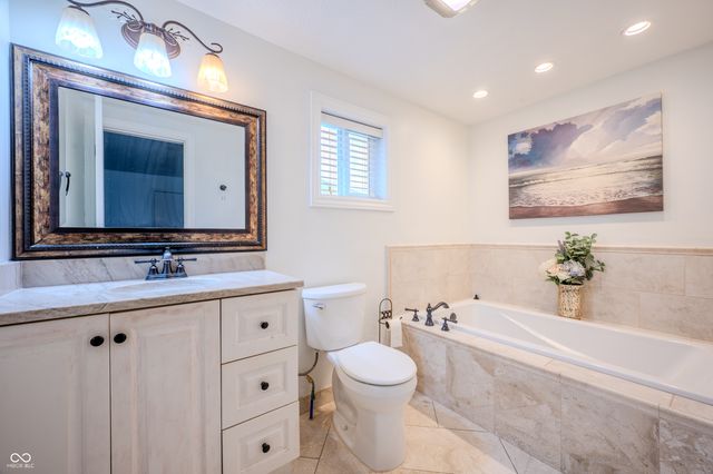 811 E 21st Street, Anderson, IN 46016