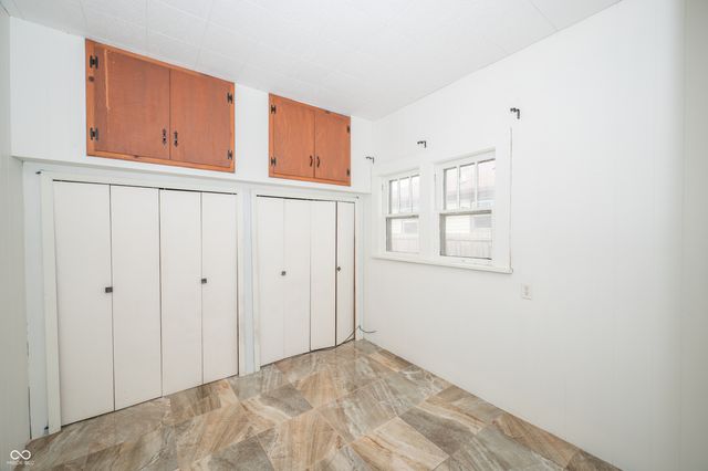 811 E 21st Street, Anderson, IN 46016