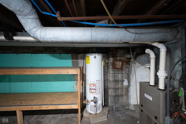 811 E 21st Street, Anderson, IN 46016