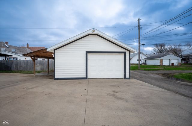 811 E 21st Street, Anderson, IN 46016