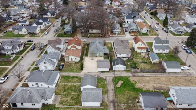 811 E 21st Street, Anderson, IN 46016