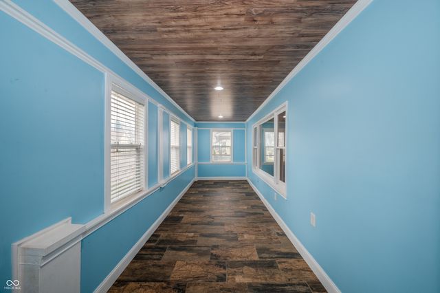 811 E 21st Street, Anderson, IN 46016