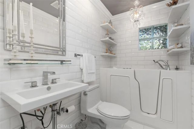 21249 Cancun, Mission Viejo, CA 92692