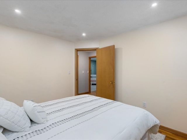 3 Michael Rd, Dracut, MA 01826