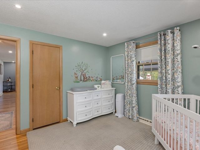 3 Michael Rd, Dracut, MA 01826