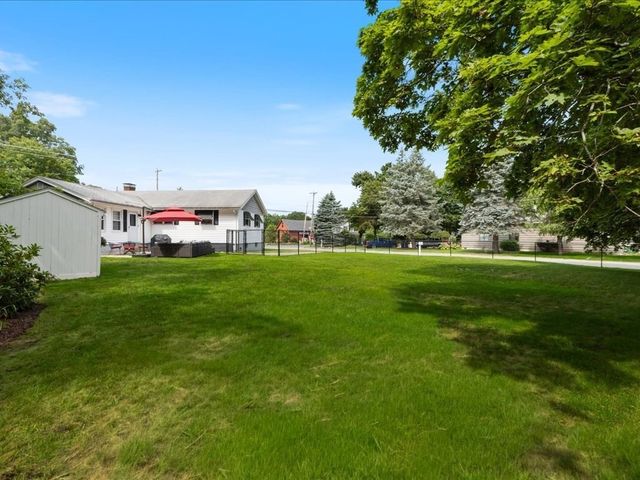 3 Michael Rd, Dracut, MA 01826