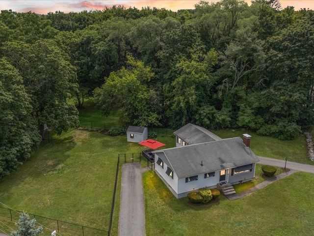 3 Michael Rd, Dracut, MA 01826