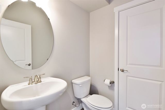8780 151st Street E, Puyallup, WA 98375