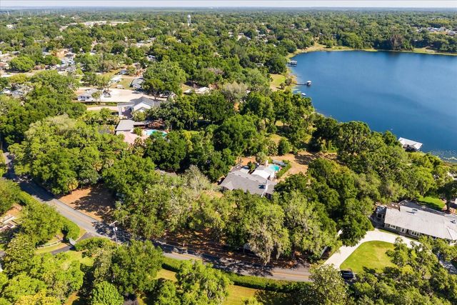1505 E CROOKED LAKE DRIVE, Eustis, FL 32726