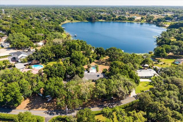 1505 E CROOKED LAKE DRIVE, Eustis, FL 32726